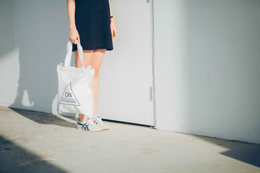 6 ways small businesses can engage with local community